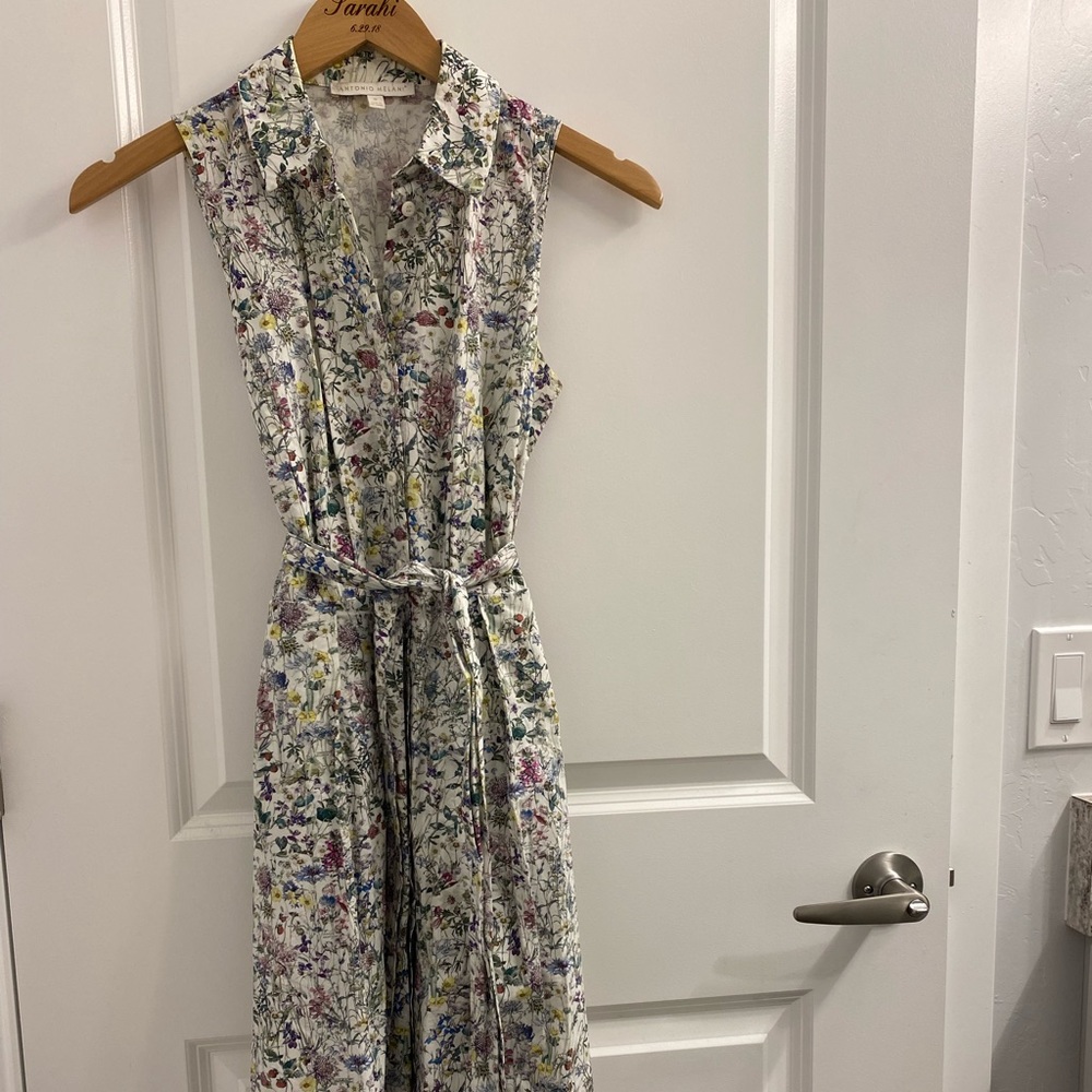 Delicate floral dress 🌷